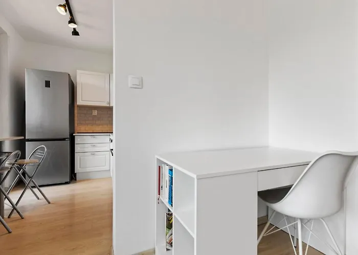 20 Minutes From Center W Netflix, Coffee Or Tea & Parking * Bratislava